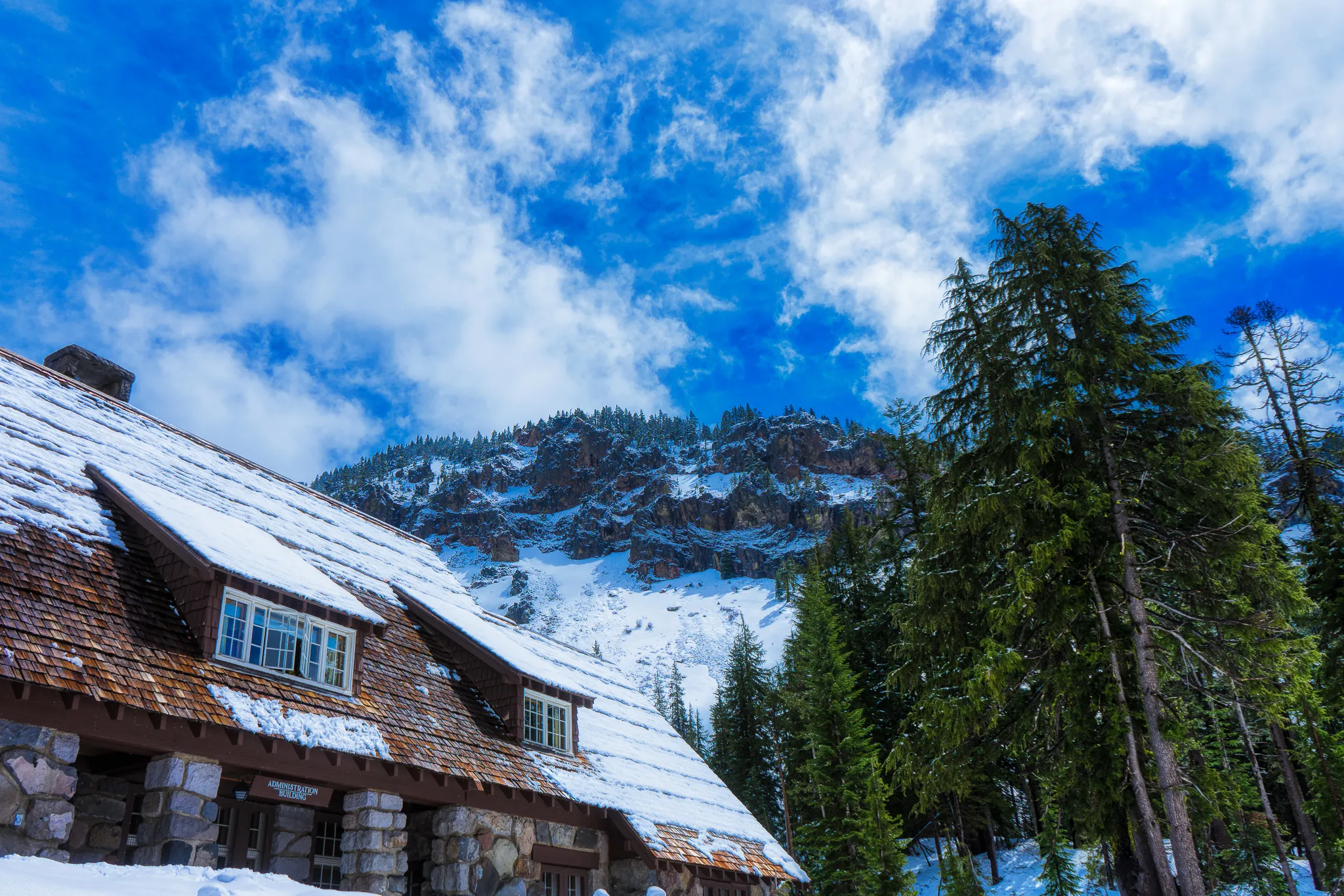 Crater Lake National Park Park Visitor Center